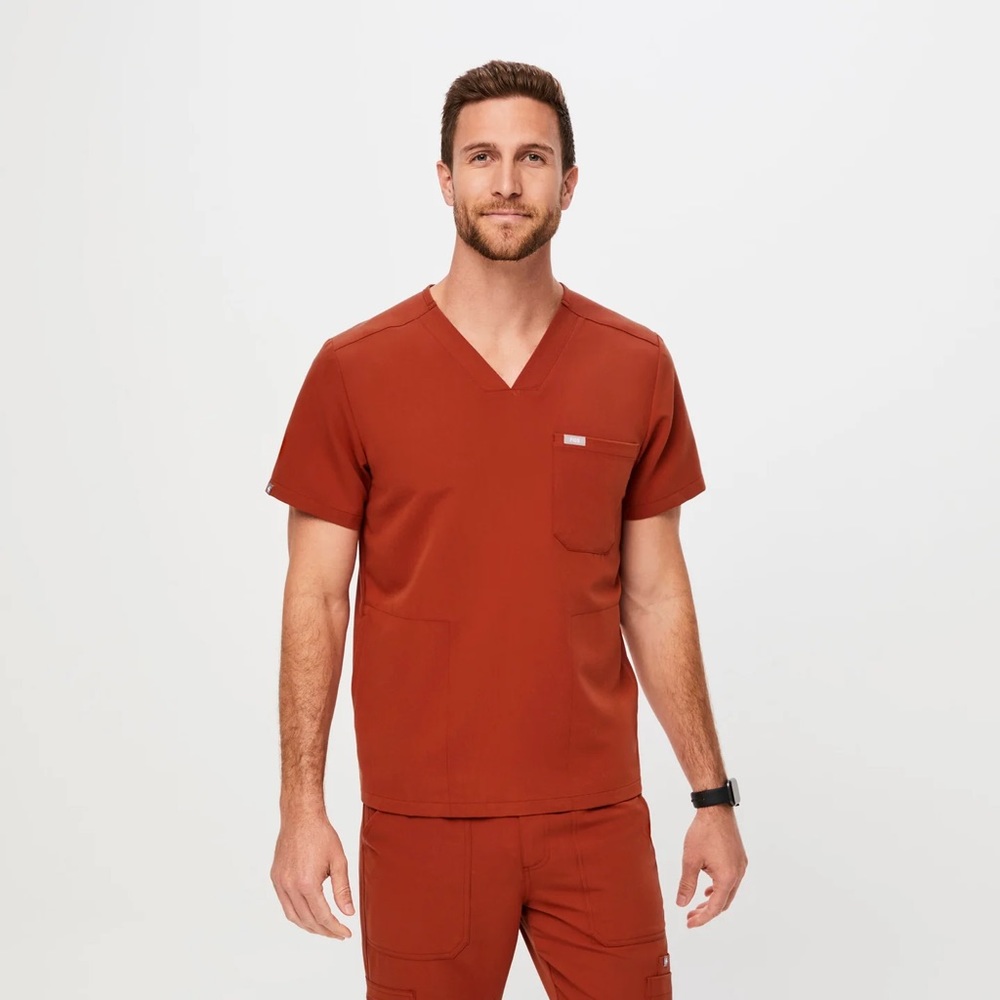 Figs Men’s Sunset Orange Size Small Set